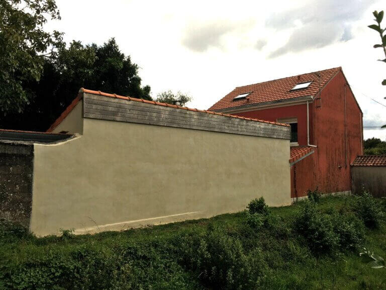 enduit chaux mur en pierre ancien finition naturelle